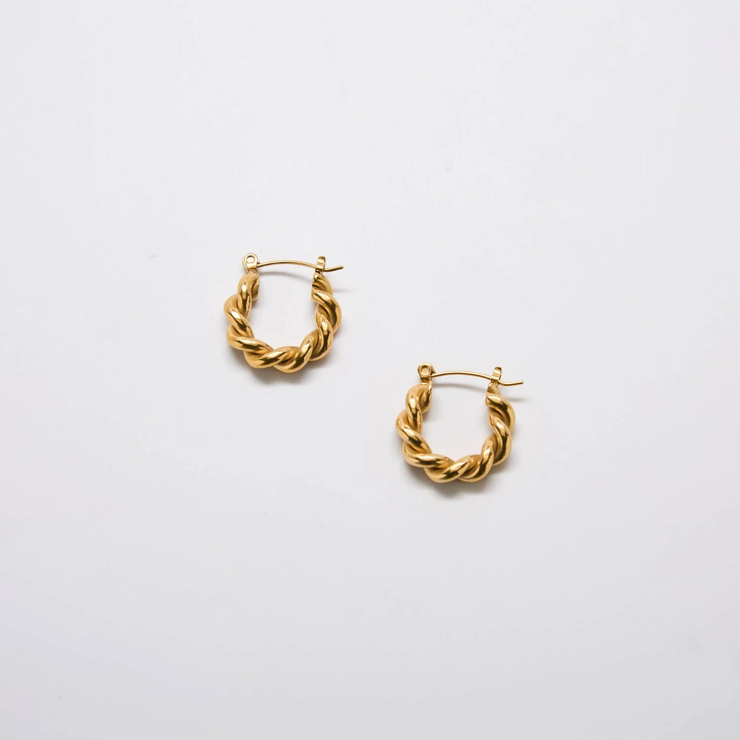 Admiral Row - Gold Oval Twist Hoop Earrings