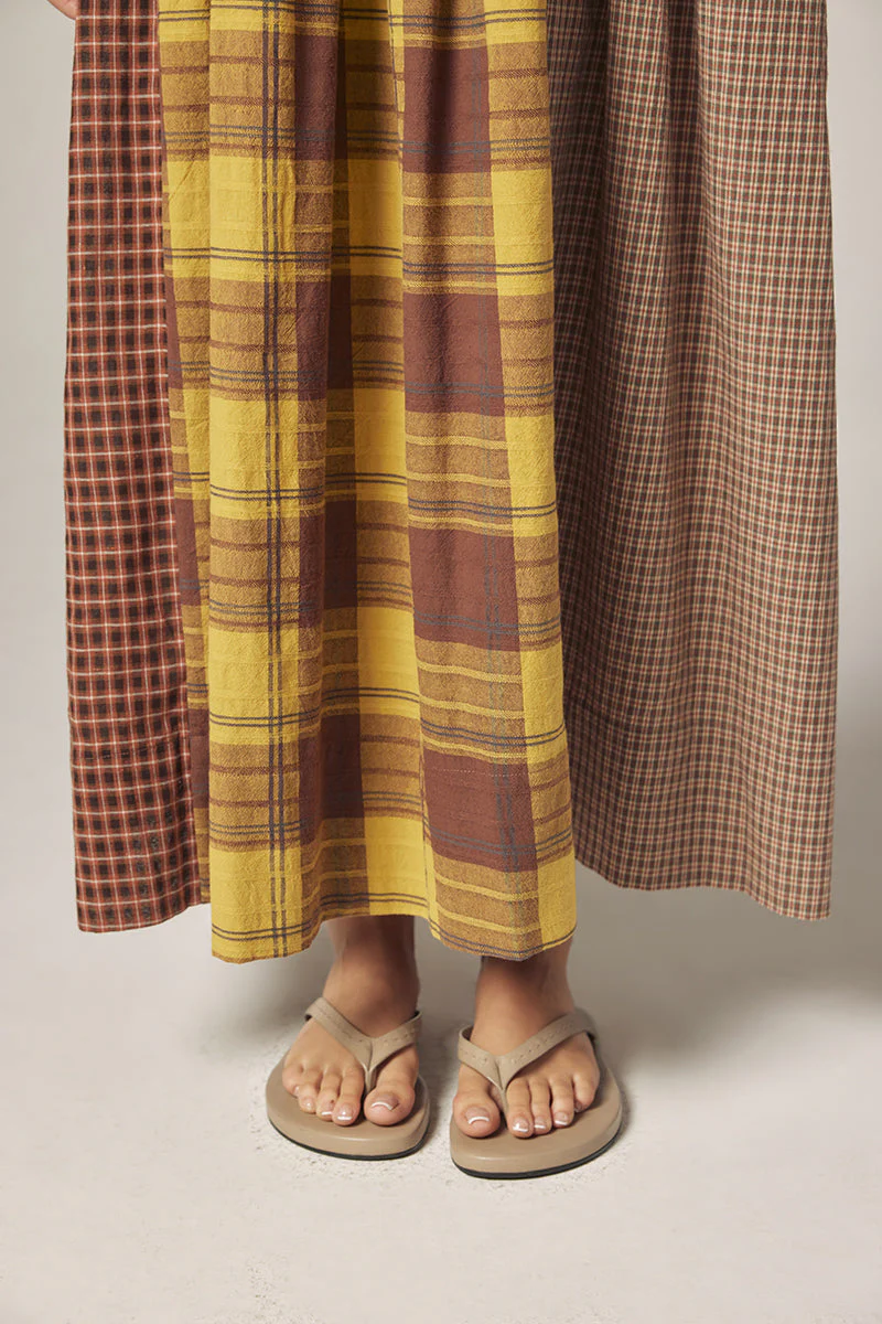 Amente Plaid Contrast Midi Dress - Image 4