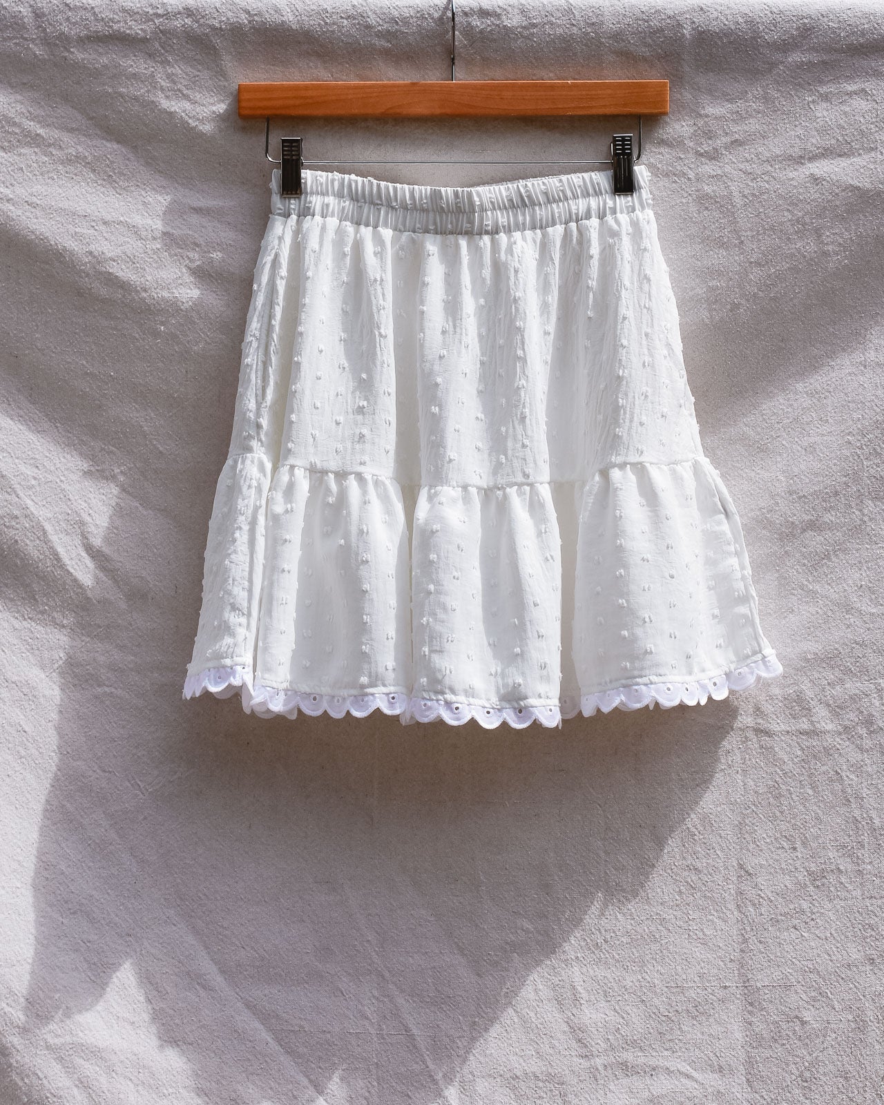 Aria White Mini Tiered Skirt - Image 4