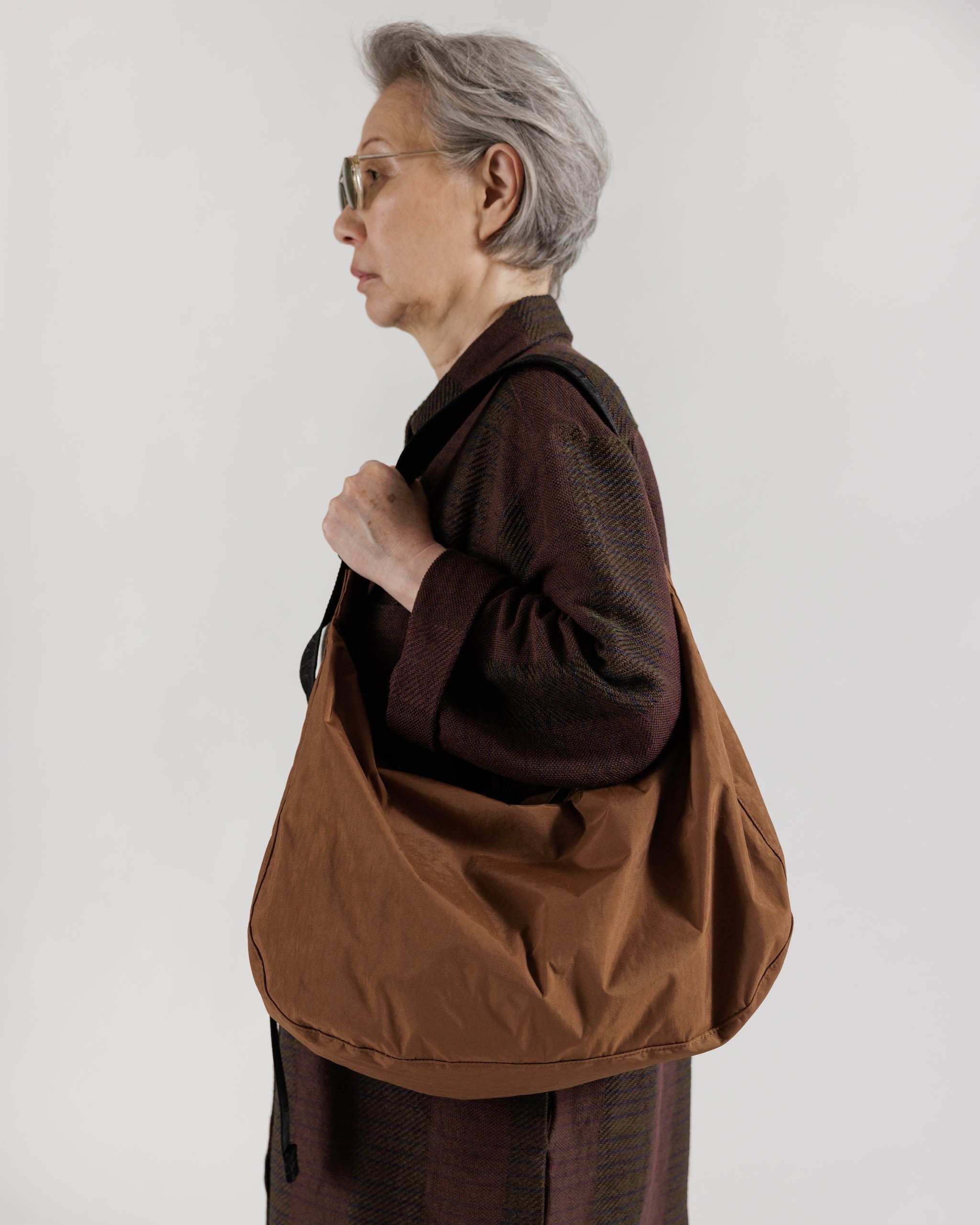 Baggu Large Nylon Crescent Bag - Image 13
