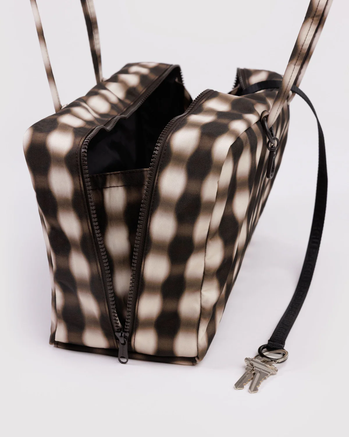 Baggu Medium Nylon Bowler Bag - Image 21