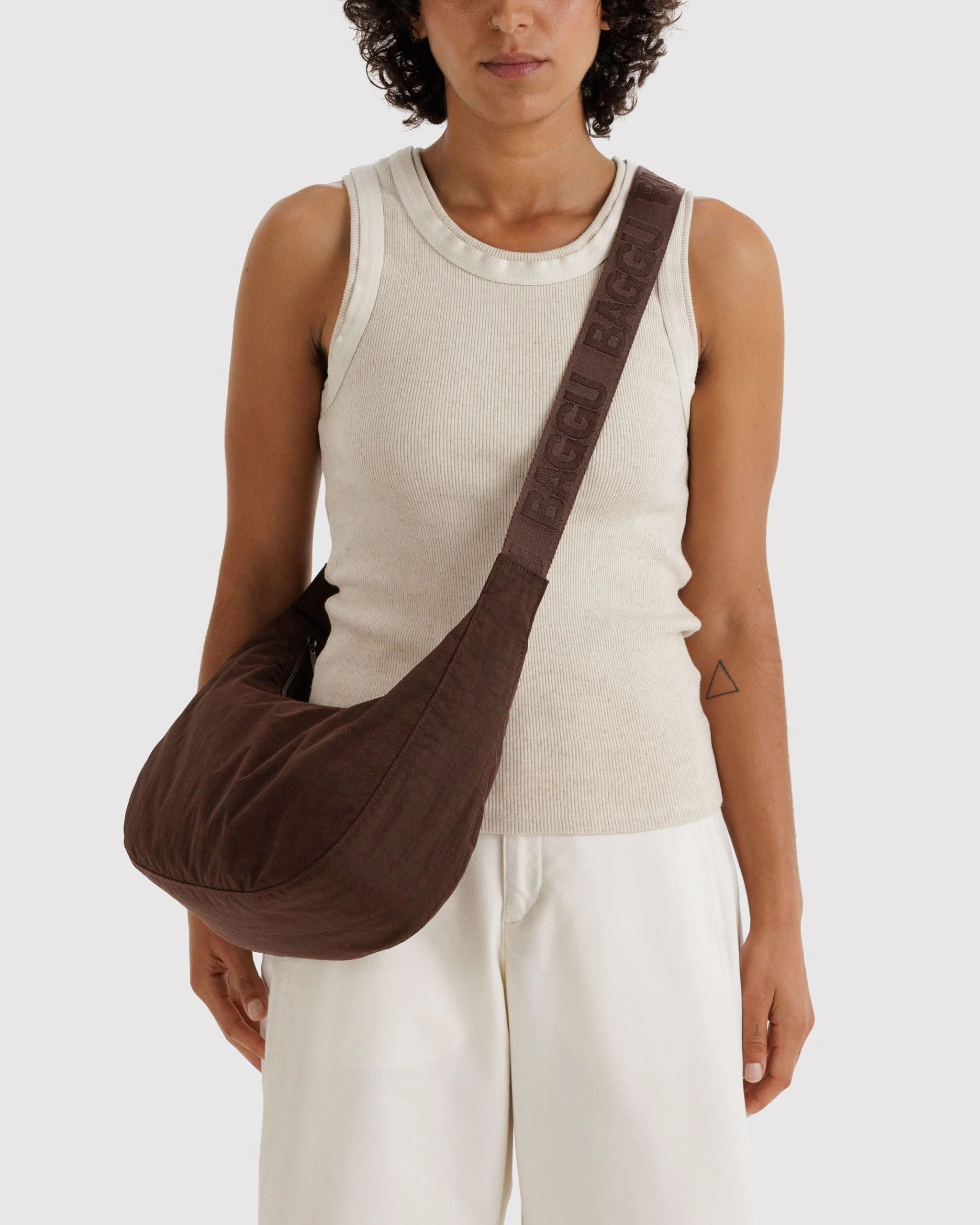 Baggu Medium Nylon Crescent Bag - Image 11