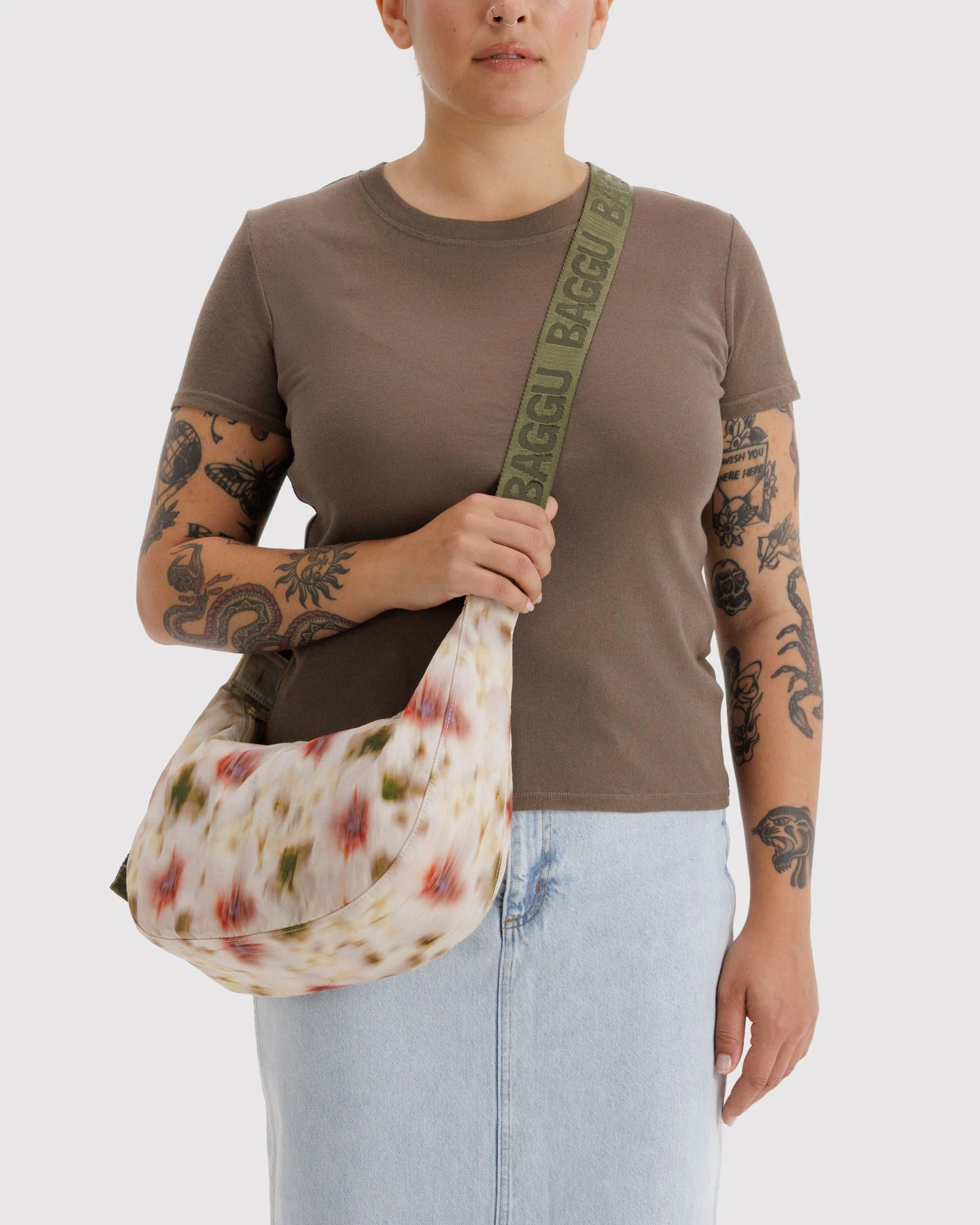 Baggu Medium Nylon Crescent Bag - Image 3