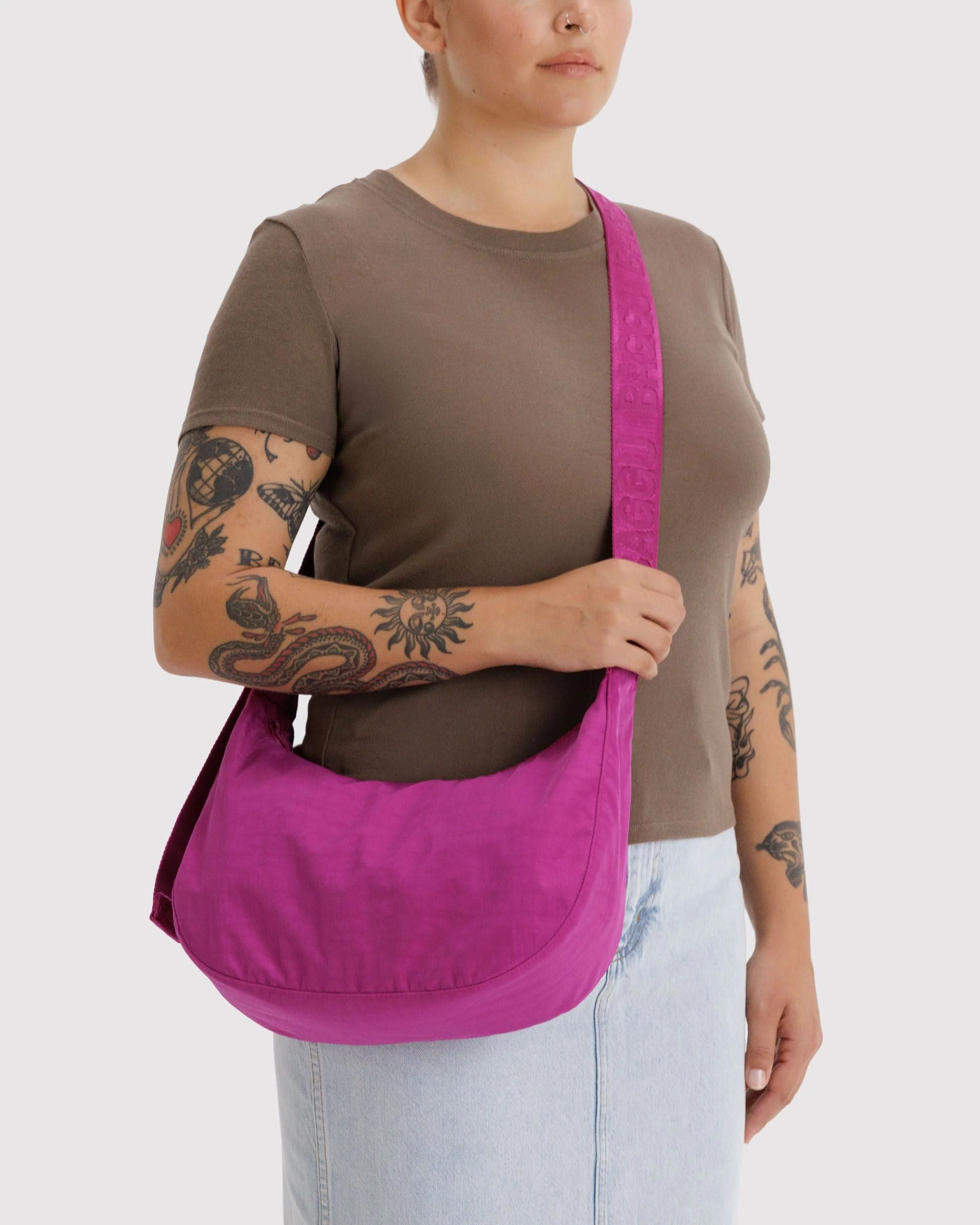 Baggu Medium Nylon Crescent Bag - Image 5