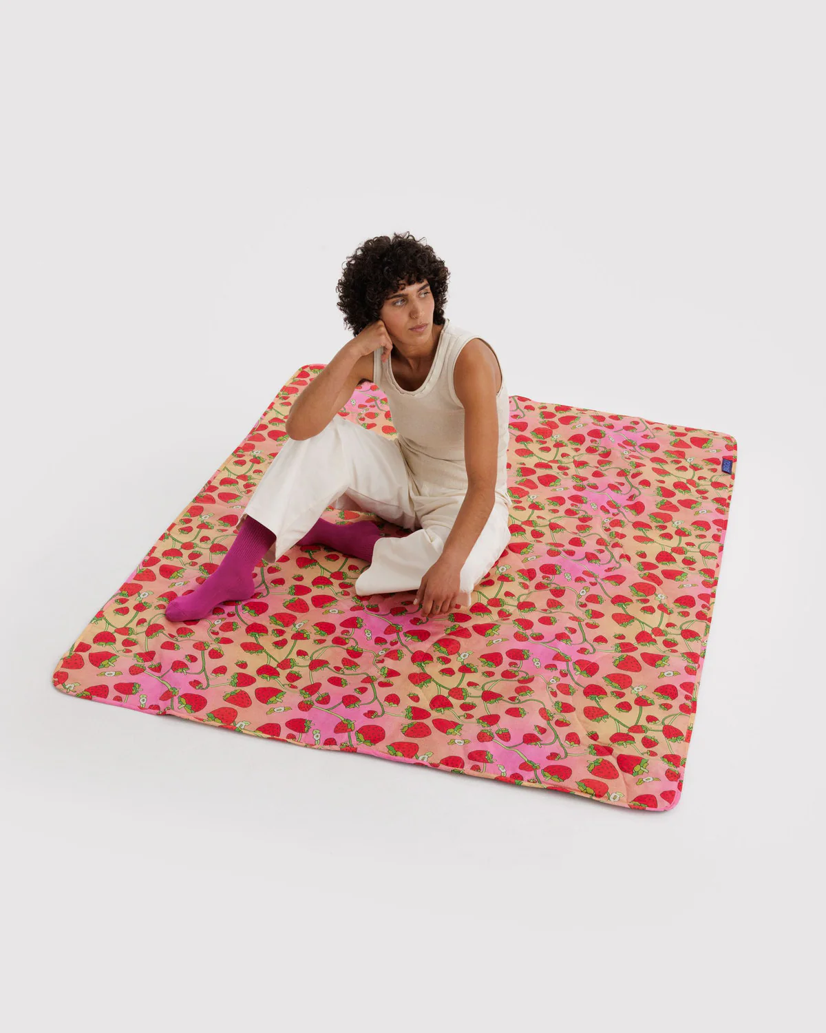 Baggu Puffy Picnic Blanket - Image 13