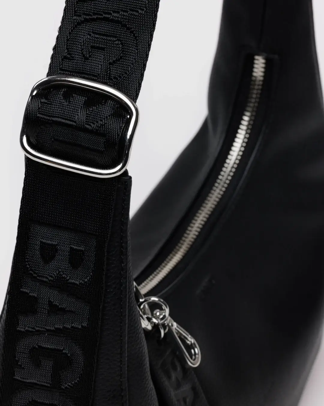Baggu Small Recycled Leather Crescent Bag - Image 6