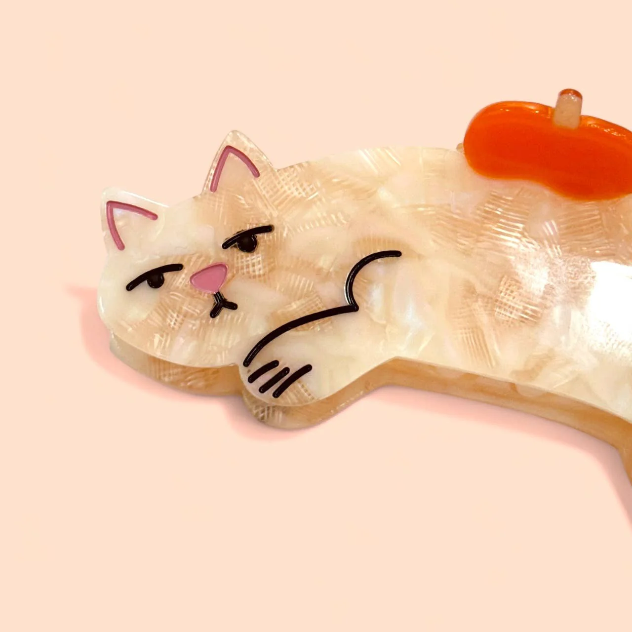 Carolyn Suzuki - MICIO THE CAT HAIR CLAW - Image 3