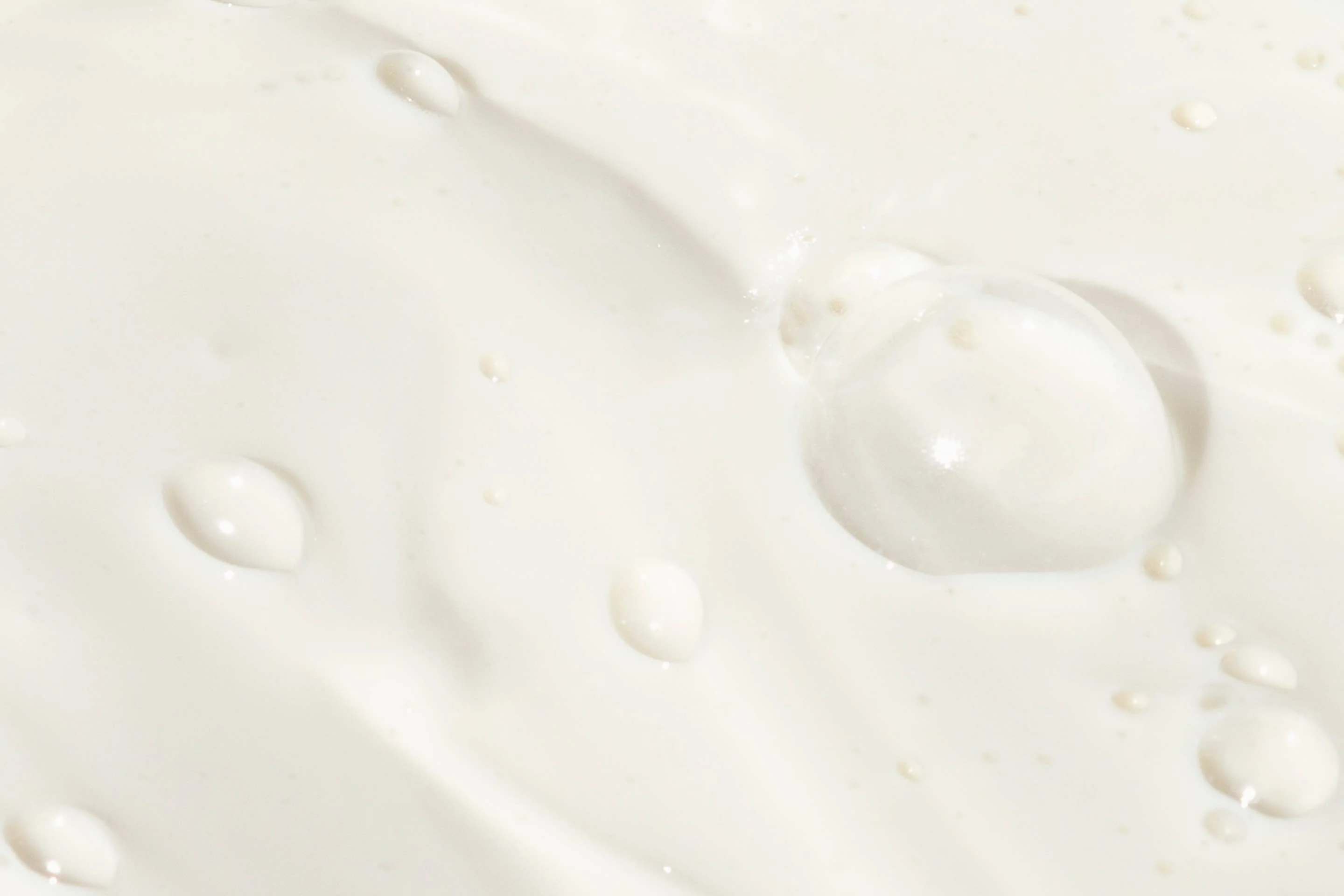 Circular Living - Cleansing Milk, Geranium & Palo Santo - Image 8