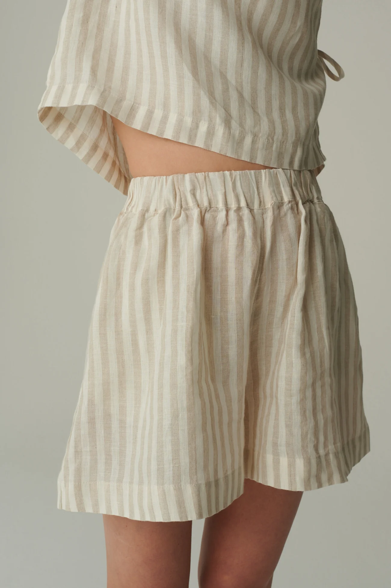 Linenfox Kim Striped Linen Shorts - Image 5