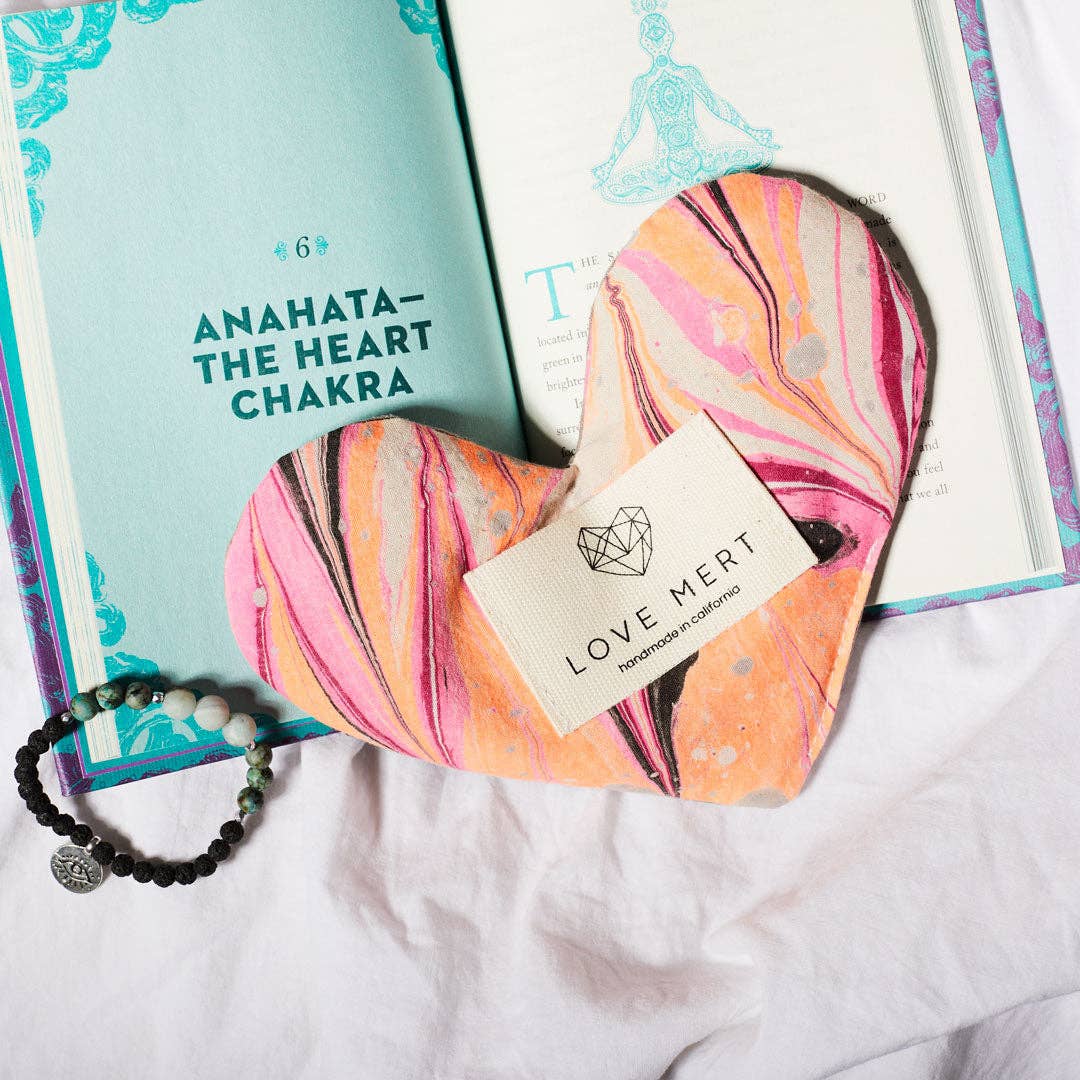 Love Mert - Eye Love Pillow - Electric - Image 3