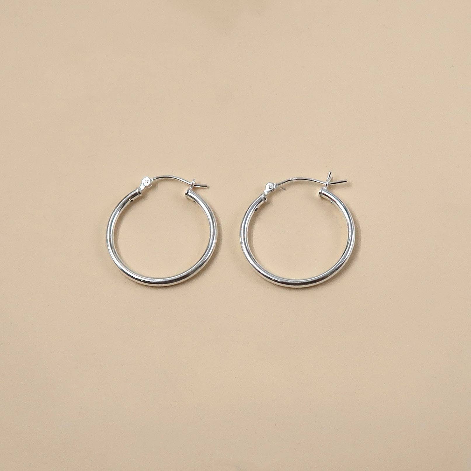 May Martin - Janey Hoops