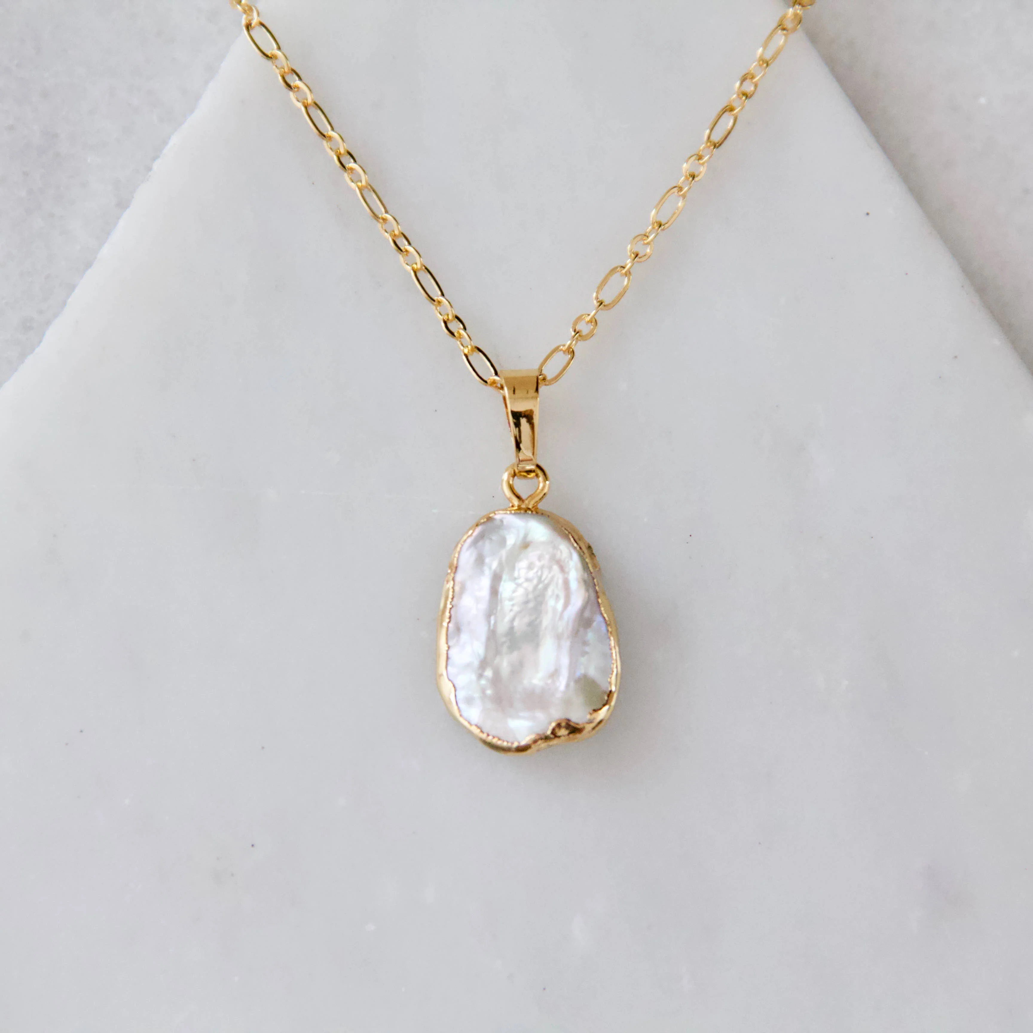 Natural Pearl Necklace: GOLD