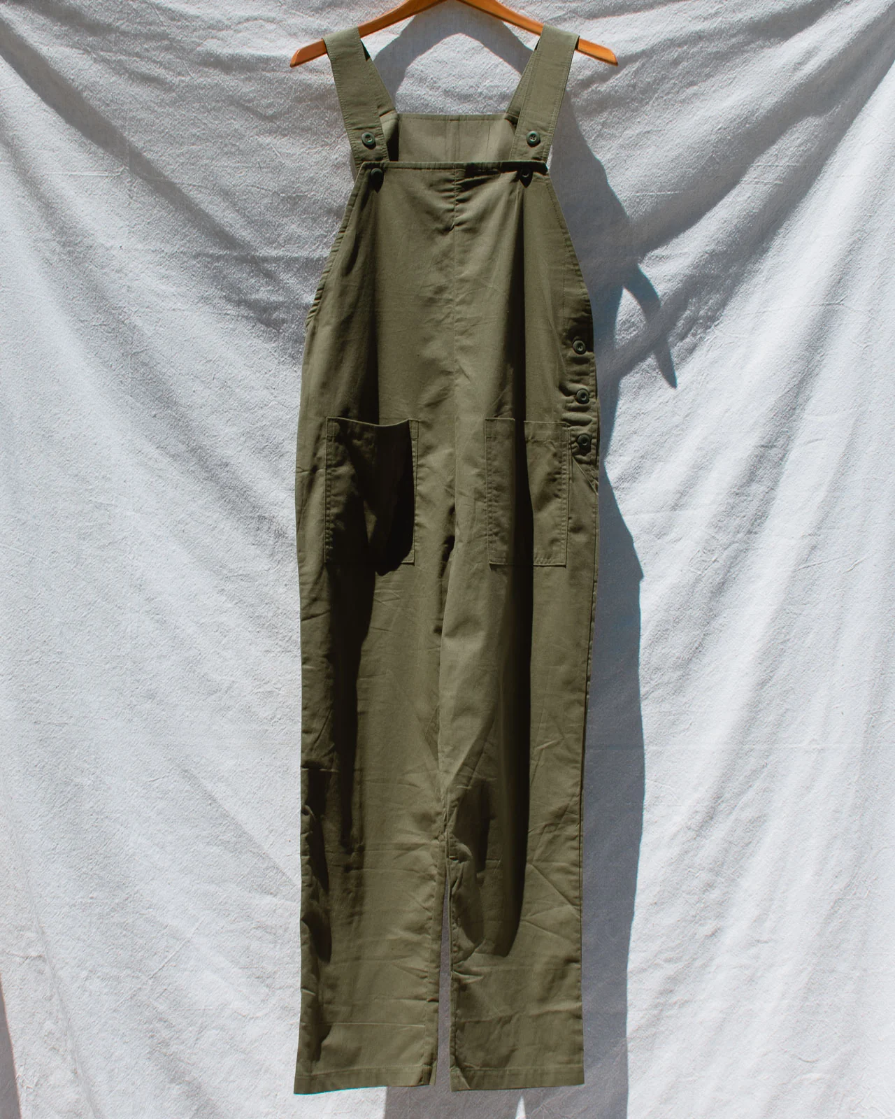 Nora Linen Overalls with Back Pockets - Image 8