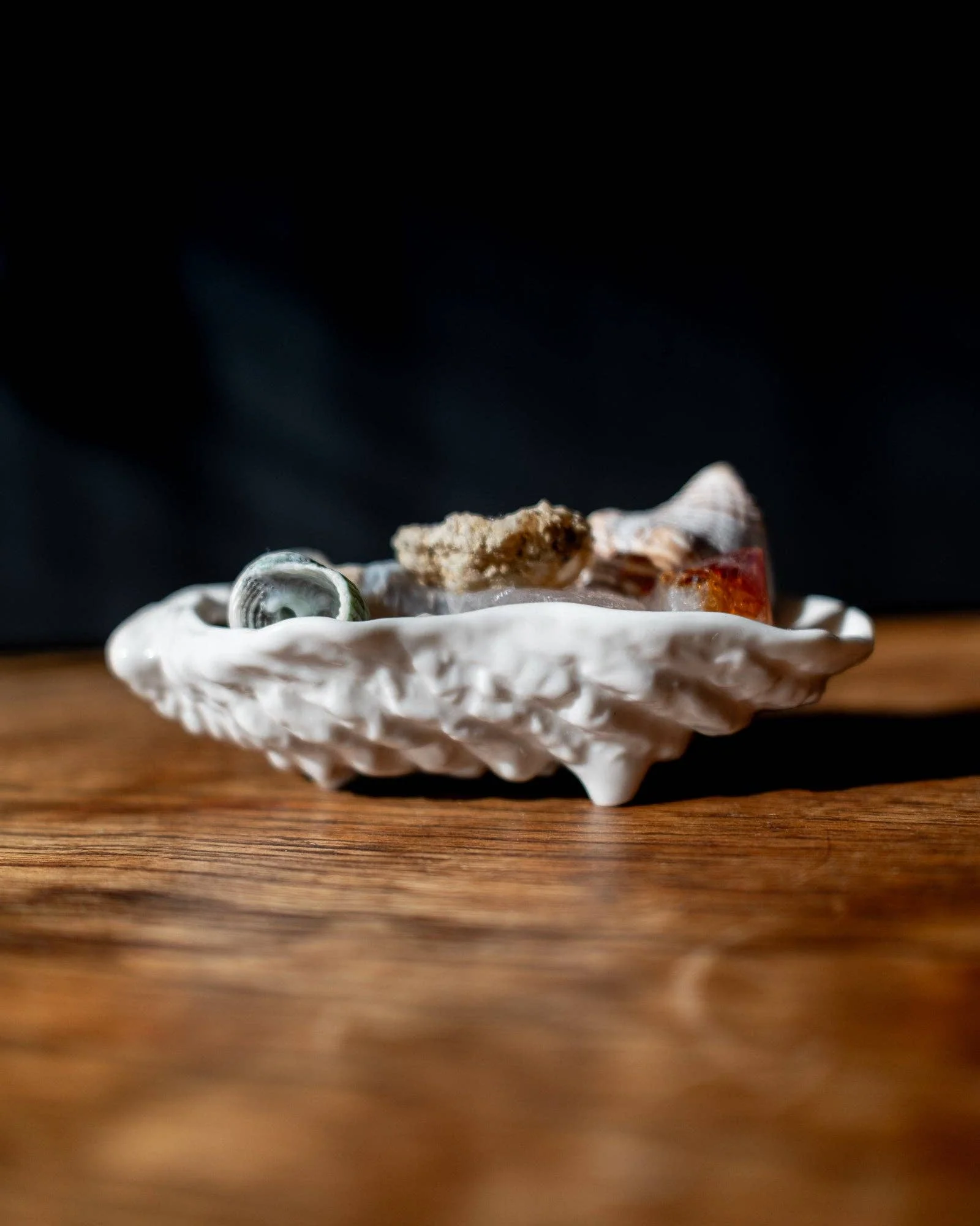 Ceramic Oyster Shell Tray - Image 6