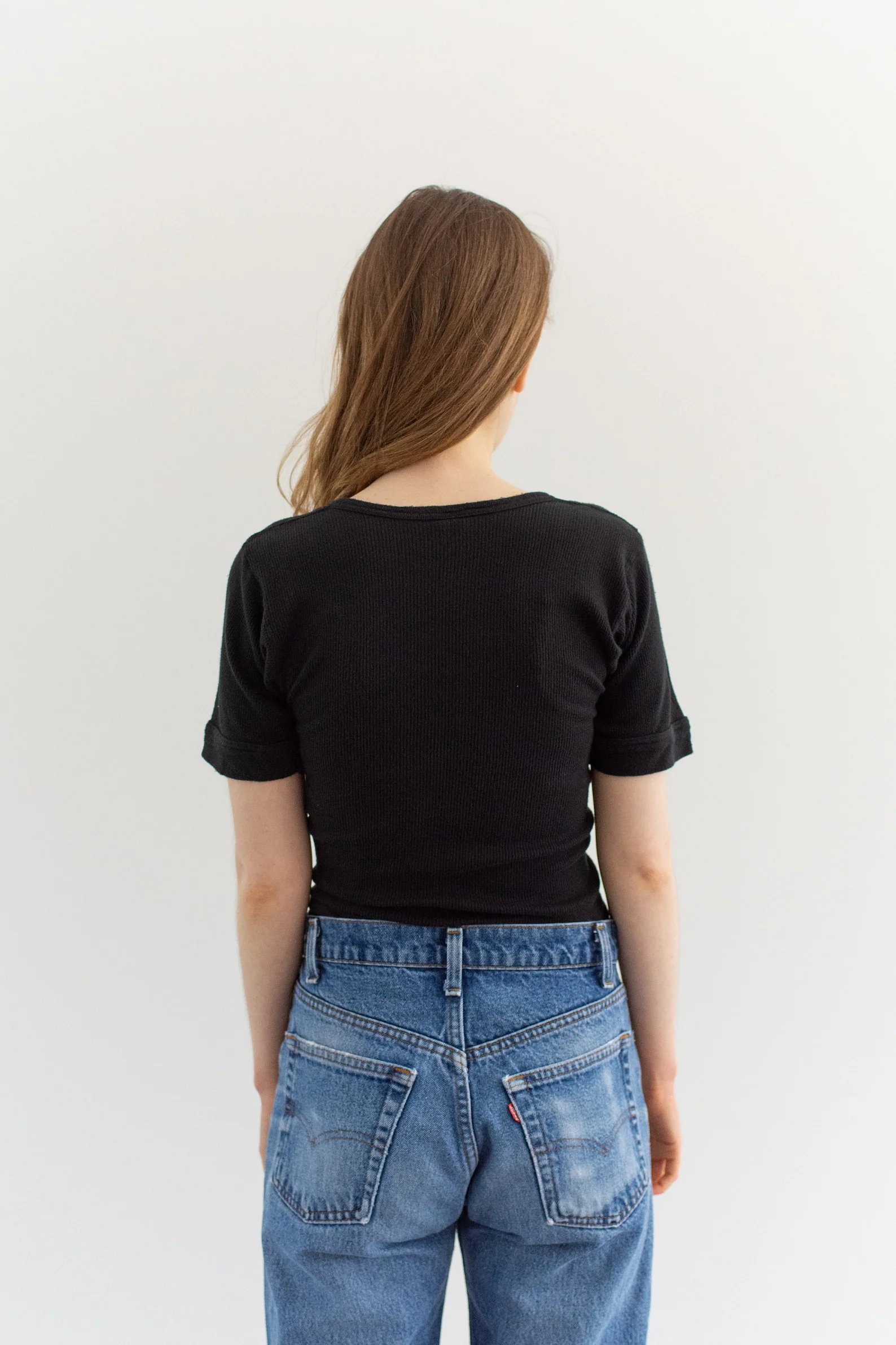 Rawson Berlin Tee Vintage Ribbed Knit T-Shirt - Image 5