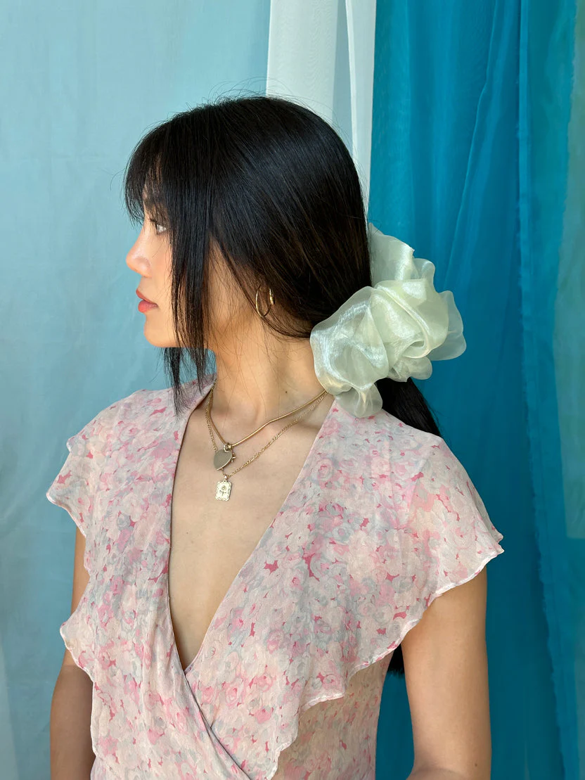 Room Shop Giant Cloud Scrunchie - Image 3
