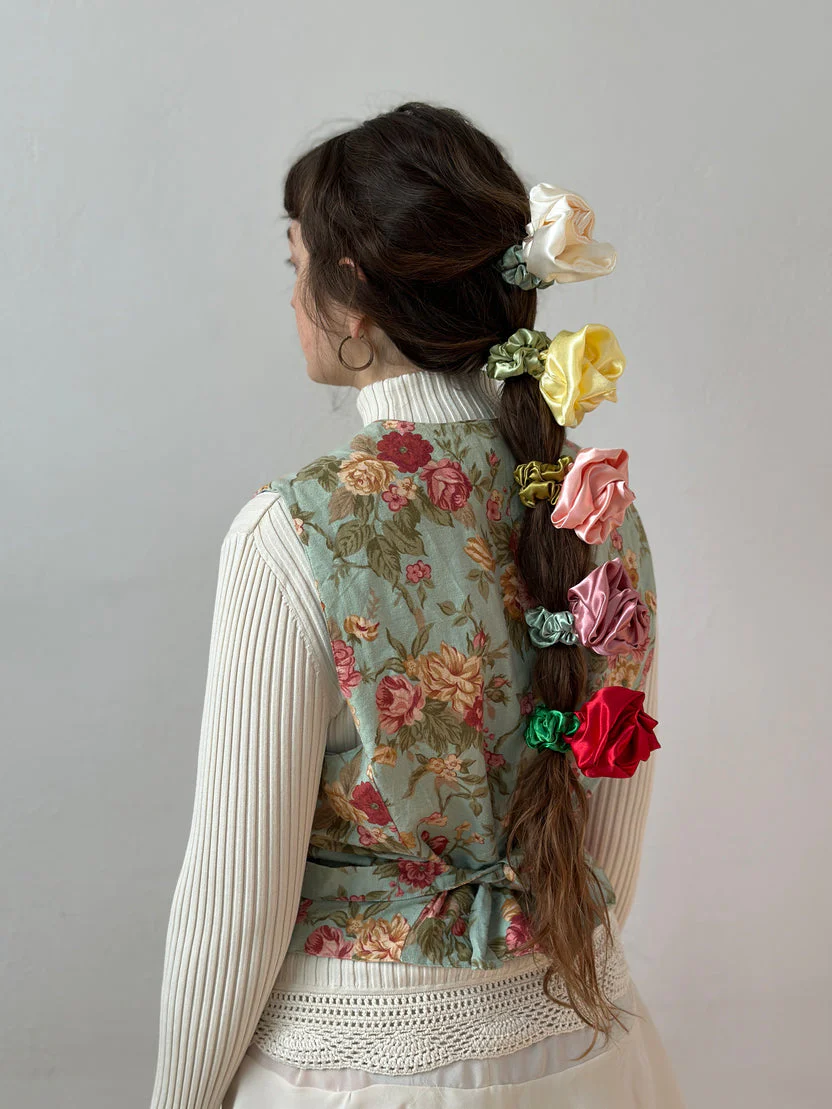 Room Shop Rosette Scrunchie - Image 4