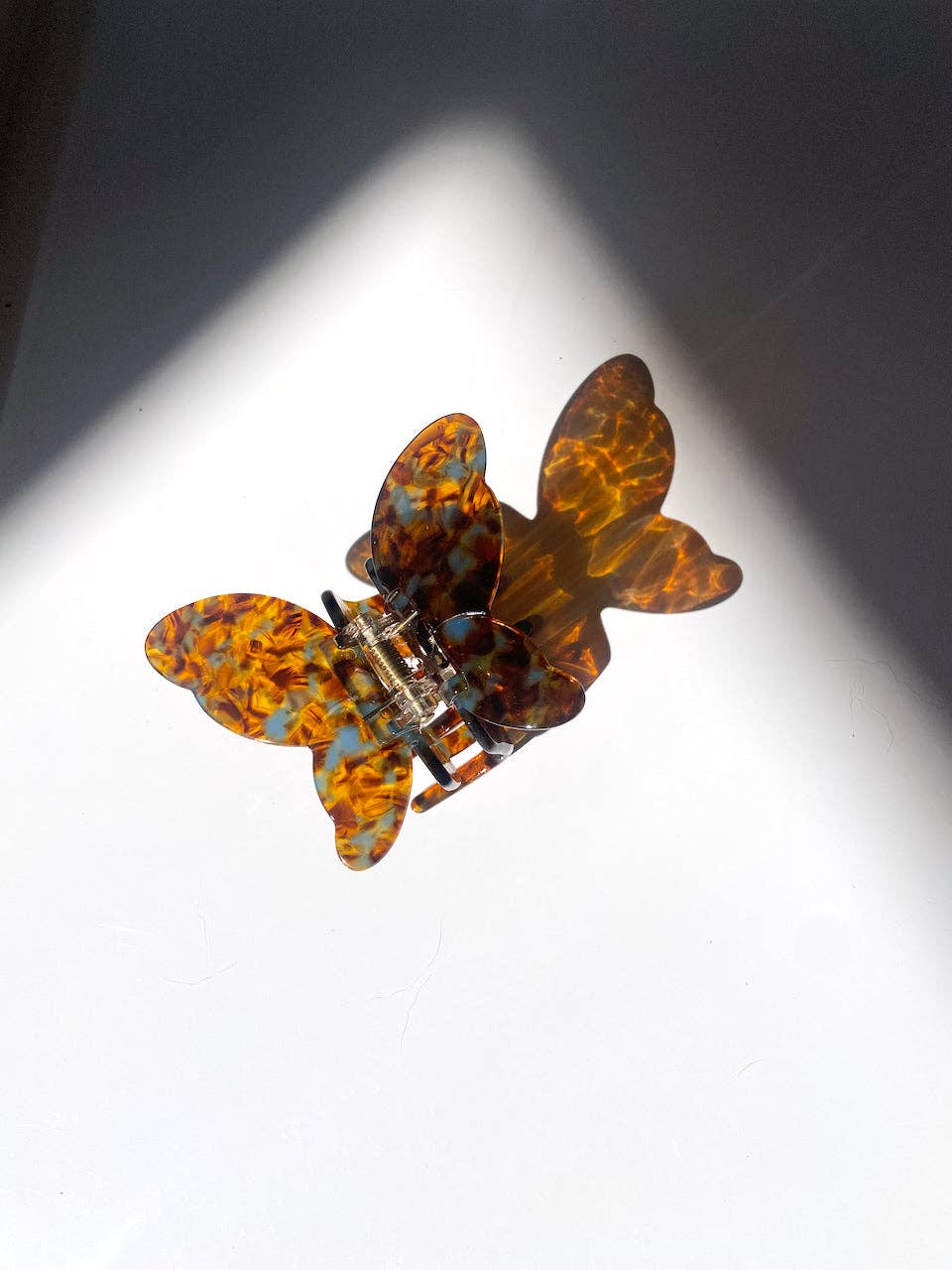 Solar Eclipse - Autumn Butterfly Claw Hair Clip - Image 4