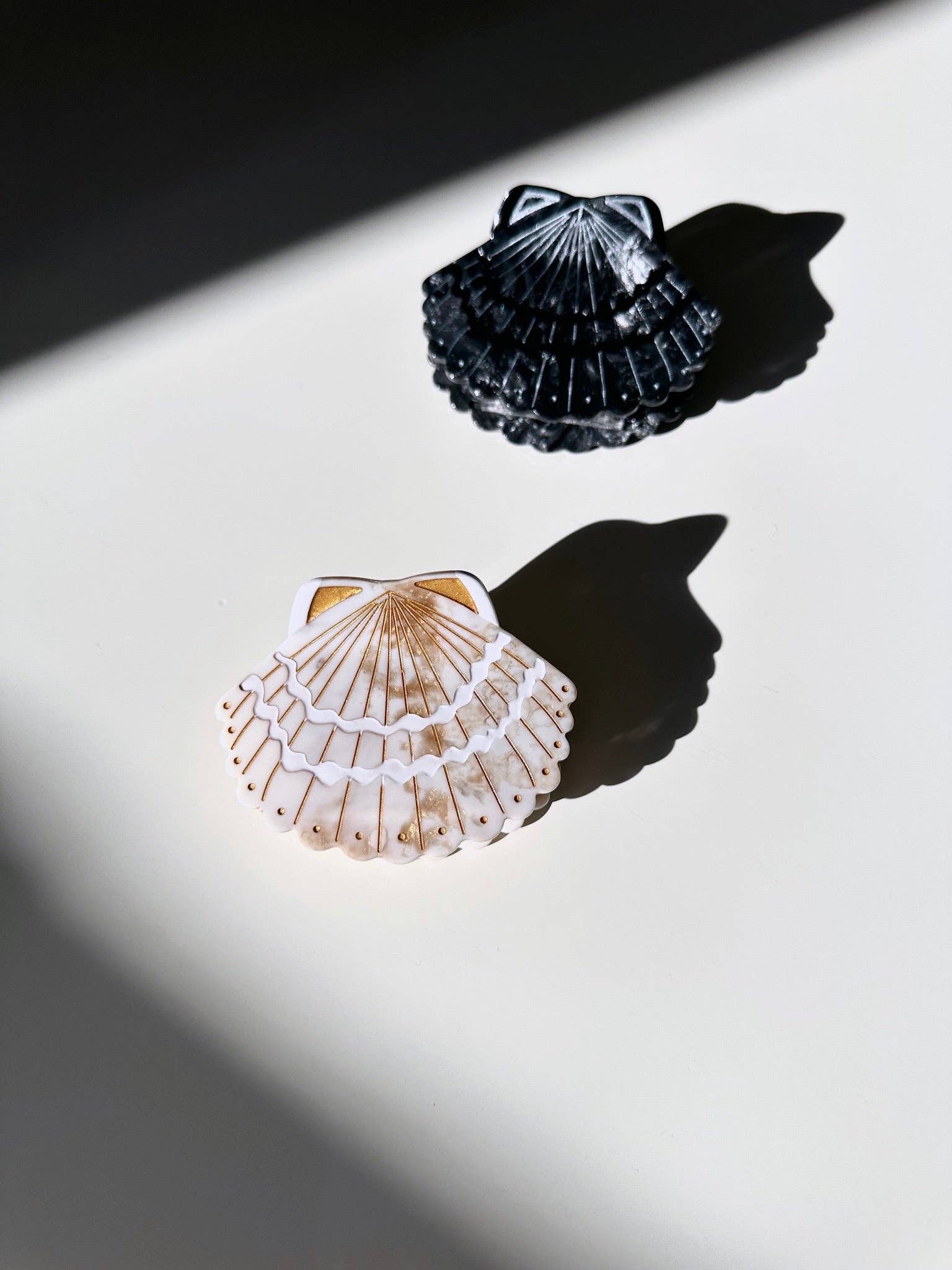 Solar Eclipse - Hand-painted Sea Shell Hair Claws - Image 2