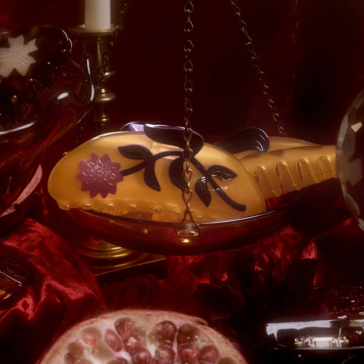 WINONA IRENE - Black Dahlia Long Claw - Image 3